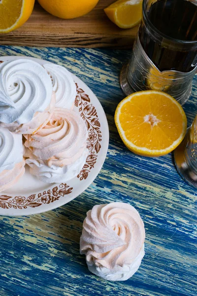 Marshmallow Lezat Dengan Isian Jeruk Piring Antik Oranye Diiris Pada — Stok Foto