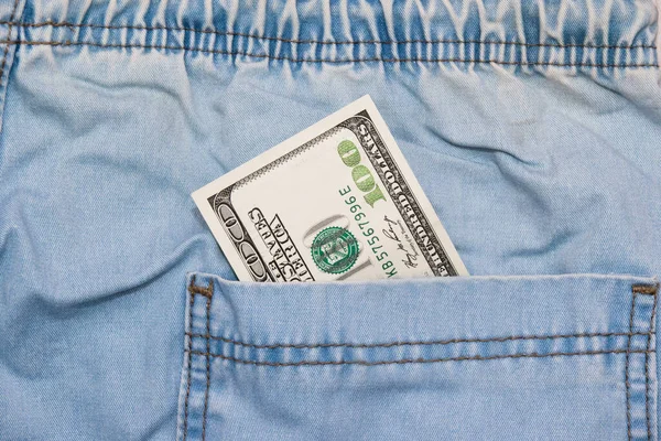 Dollars Der Tasche Einer Blauen Jeanshose Aus Nächster Nähe — Stockfoto