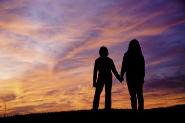 Anne kız kaynaşıyor..