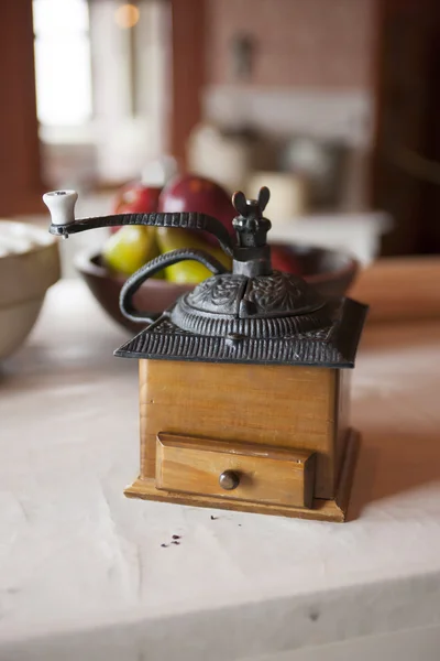 Vintage coffee grinder. — Stock Photo, Image