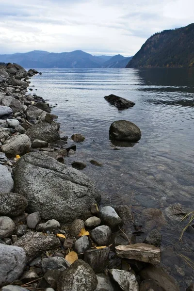 Skaliste Wybrzeże Jeziora Pend Oreille Parku Stanowym Farragut Północnym Idaho — Zdjęcie stockowe