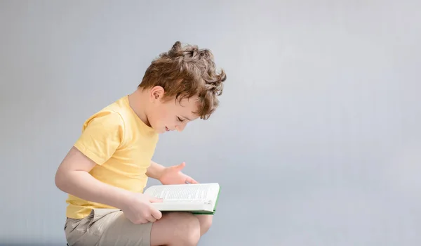 Bildung Ist Ein Lustiges Und Einfaches Konzept Glückliches Kleines Kind — Stockfoto