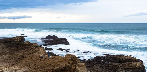 Pêche dans les falaises — Photo