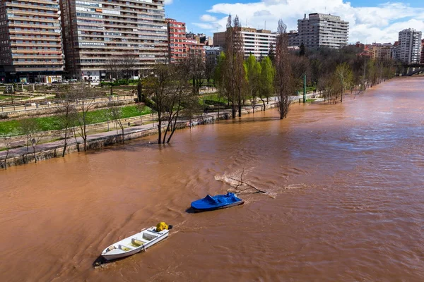 Desbordamiento de Pisuerga —  Fotos de Stock