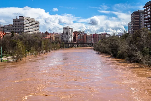 Desbordamiento del río —  Fotos de Stock