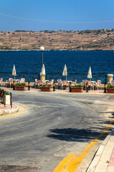 Tavoli da bar sulla spiaggia — Foto Stock