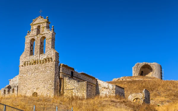Церковь и замок Мота-дель-Маркес — стоковое фото