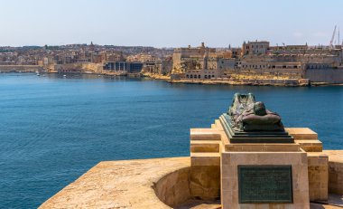 kuşatma bell Anıtı