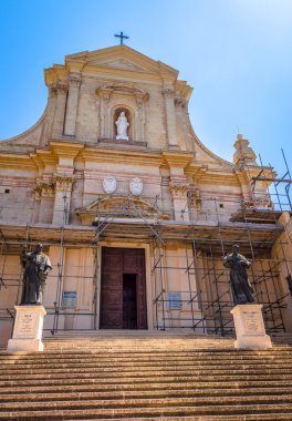 varsayım cephe katedral