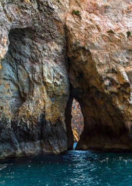 Blue grotto Aralık bașlığı
