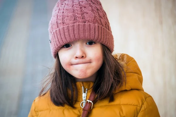 Little Girl Outdoors Autumn — Stockfoto