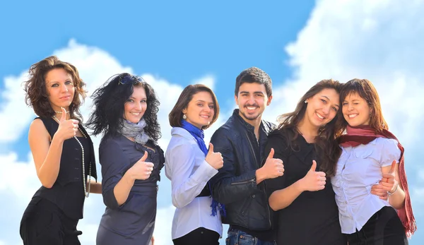 Grupo de estudiantes alegres . — Foto de Stock