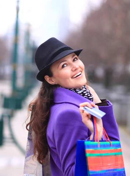 Beautiful girl walking down the street. — Stock Photo, Image