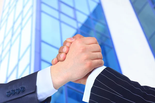 The conclusion of the transaction. Handshake. — Stock Photo, Image