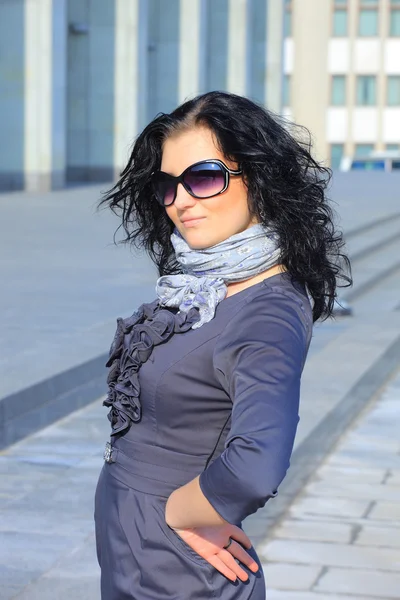 Beautiful girl student on the street. — Stock Photo, Image