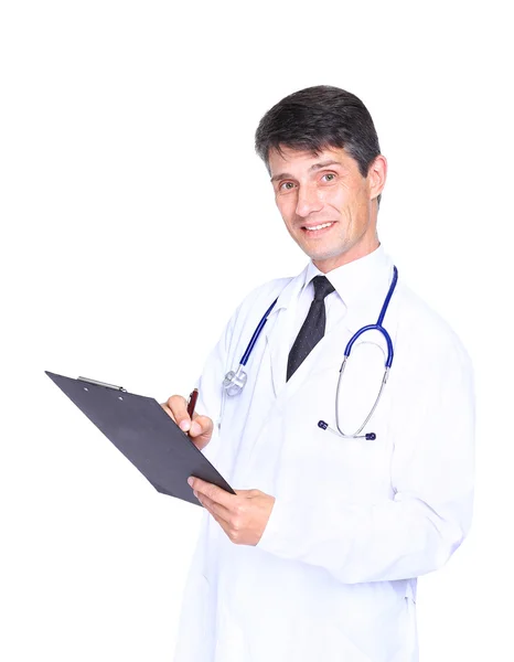 Portret pewnego siebie młodego lekarza na białym tle — Zdjęcie stockowe