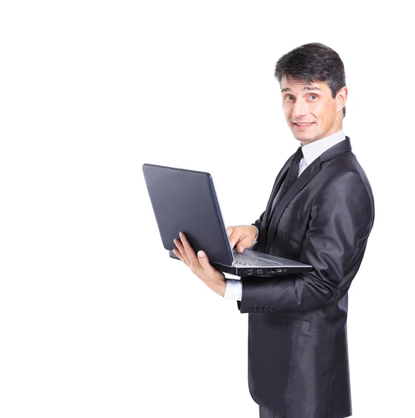 Ο άνθρωπος των επιχειρήσεων με ένα φορητό υπολογιστή - απομονωθεί πάνω σε λευκό φόντο — Φωτογραφία Αρχείου