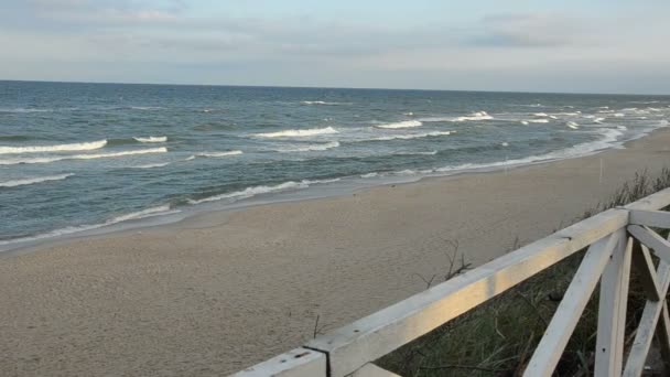 波と海の朝の風景 — ストック動画