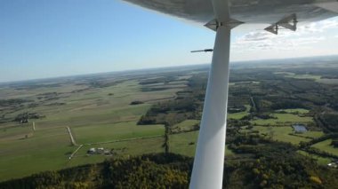 uçak kanadı titreşim üzerinde air