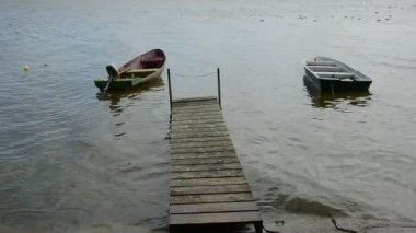 Denizde iki tekne