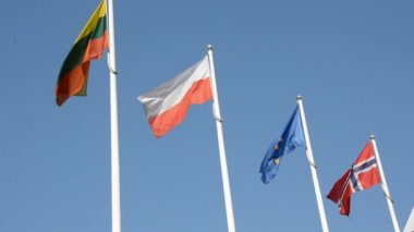 Rüzgar ve gökyüzü arka plan bayrak