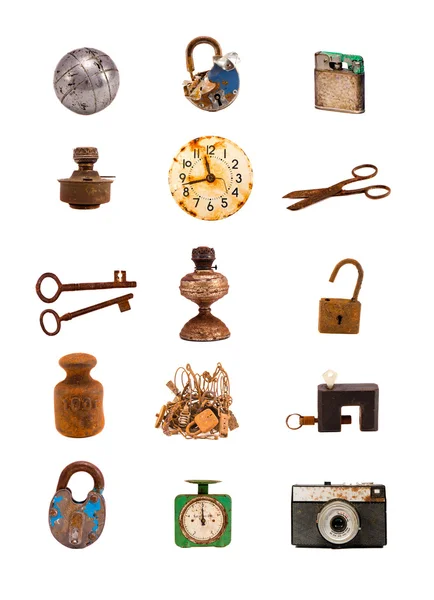 Olika gamla föremål och verktyg diverse grupp på vit — Stockfoto