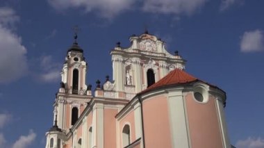 Kilise st. Catherine Vilnius üzerinde antik heykel