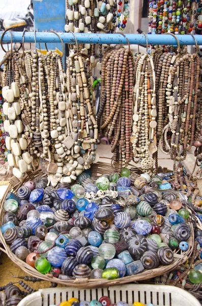 Ancient jewelry and necklaces in asia bazaar, India — Stock Photo, Image