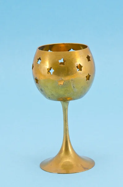 Mosazný pohár podobě svícen — Stock fotografie