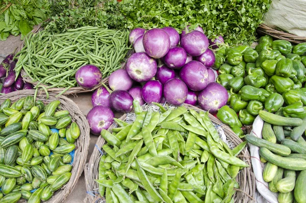 Various vegetables in Varanasi street bazaar,India — Stock Photo, Image