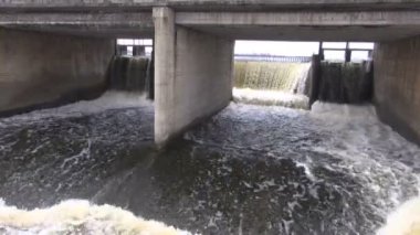 Bahar su taşma alanında Gölü Barajı