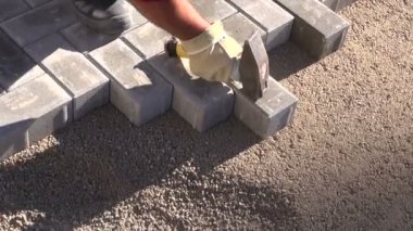 kaldırım döşeme taş tuğla yapma işçi