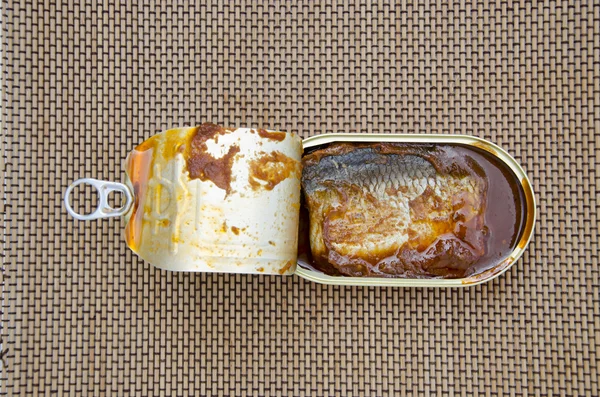 Відкрита коробка для зберігання риби — стокове фото