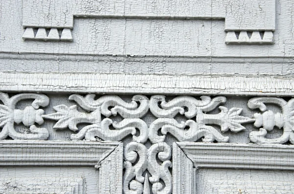 Stare drewniane drzwi rzeźbione ornamenty — Zdjęcie stockowe