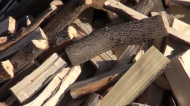 Kıyılmış yakacak odun yığını çiftlik Bahçe