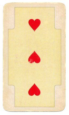 üç kırmızı kalpler ile eski oyun kağıdı