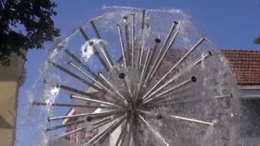 Çeşme inşaat ve su sıçrama