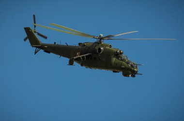 mi-24 arka ekran sırasında radom air show 2013