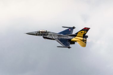 Radom, Polonya - 25 Ağustos: Türk f-16 falcon - soloturk b