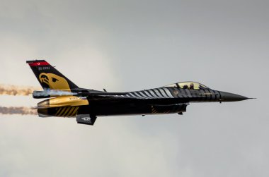 Radom, Polonya - 25 Ağustos: Türk f-16 falcon - soloturk b