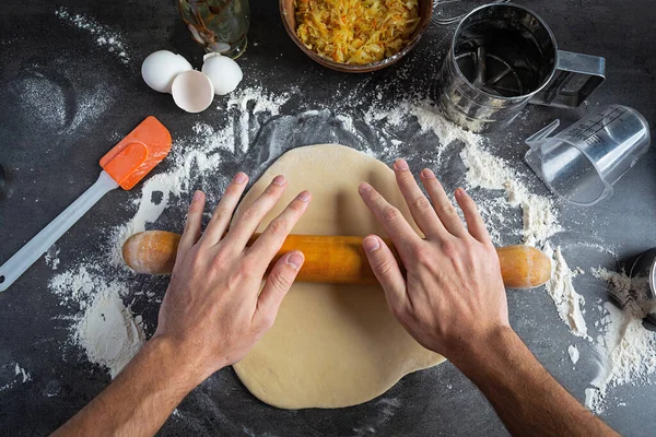 Caseiro Fazer Massa Pizza Pierogi Massa Farinha Preparação Para Cozinhar — Fotografia de Stock