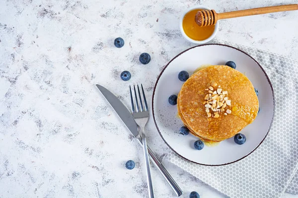 Delicious Homemade Pancakes Honey Blueberries Tasty Breakfast Crepes Top View — Fotografia de Stock