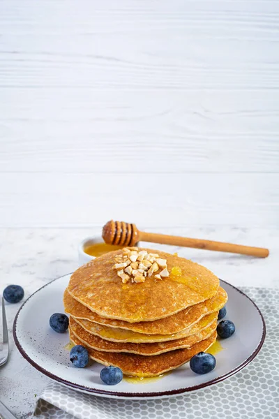 Delicious Homemade Pancakes Honey Blueberries Tasty Breakfast Crepes — Stok Foto