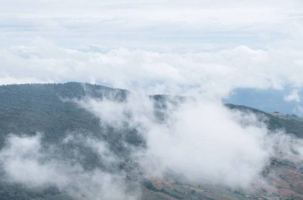 Más Nublado Está Cubriendo Alta Cordillera Madrugada Después Lluvia Anoche —  Fotos de Stock