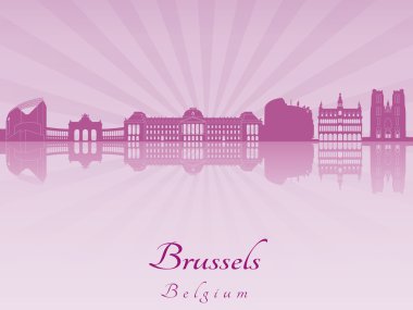skyline de Bruxelles en violette orchidée rayonnante
