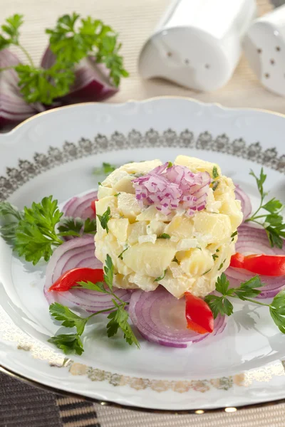 Potato salad with onions — Stock Photo, Image