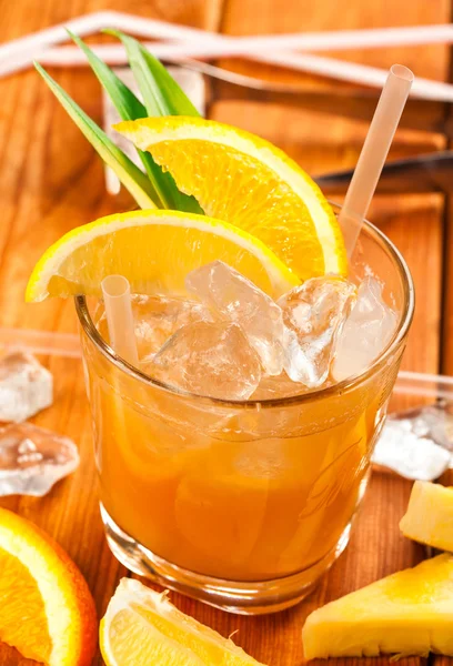 Drink with orange and pineapple — Stock Photo, Image