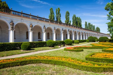 Colonnade Çiçek bahçesinde kromeriz, Çek Cumhuriyeti. UNESCO Dünya Mirası.