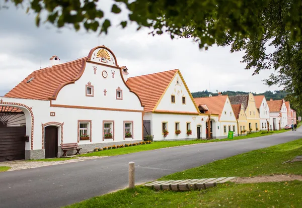 Byn holasovice, Tjeckien. byggnader i barockstil. UNESCO: s världsarvslista. — Stockfoto