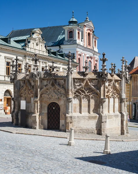 Kutna Hora, Repubblica Ceca. Fontana gotica . — Foto Stock